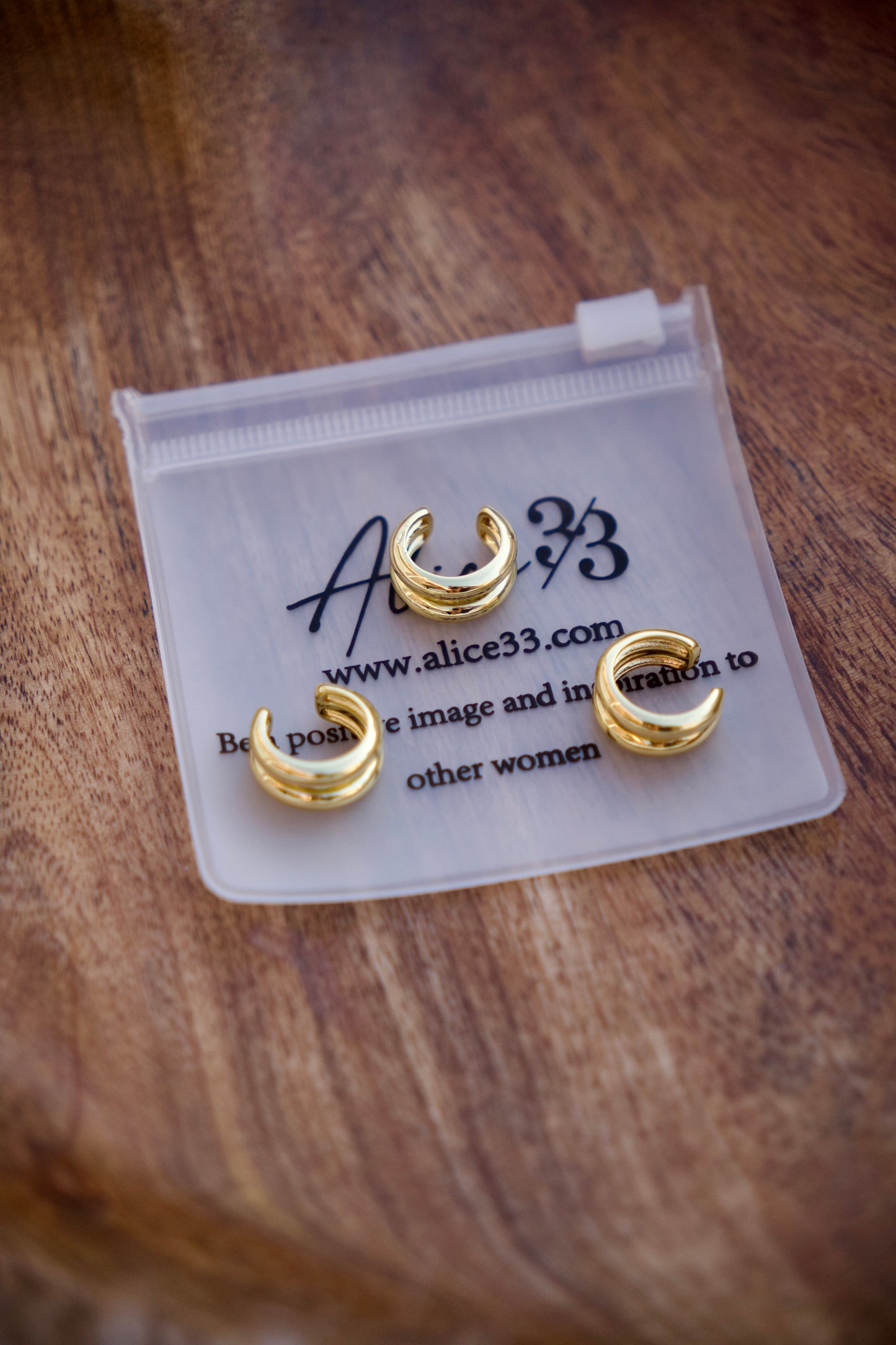 Alice Ear Cuff